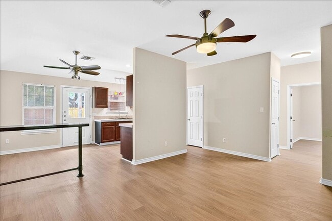 Building Photo - 3726 Sunnyville Dr