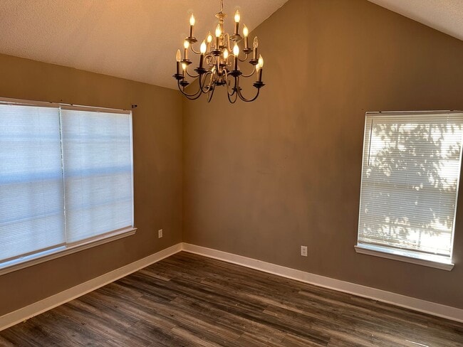 Building Photo - Available June 1st.  Beautiful 2 bed 1.5 bath in Southaven