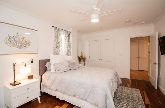 Building Photo - 1008 Tremont St