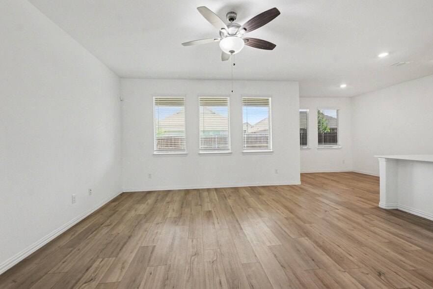 Building Photo - 1118 Mahogany Ln