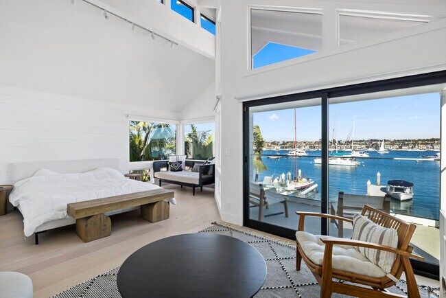 Building Photo - 1126 E Balboa Blvd