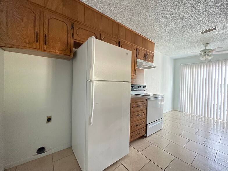 Building Photo - 1704 Bundrant Dr