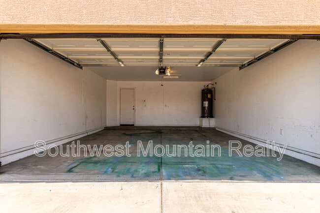 Building Photo - 33782 N Mercedes Dr
