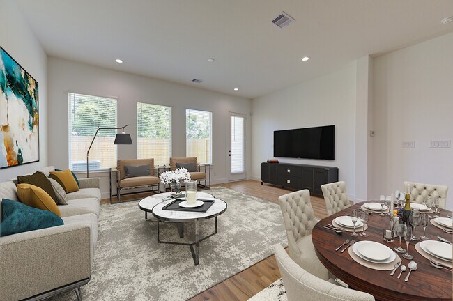 Building Photo - 2710 Noble St