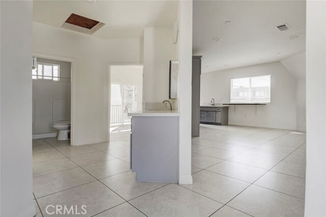 Building Photo - 14328 Gilmore St