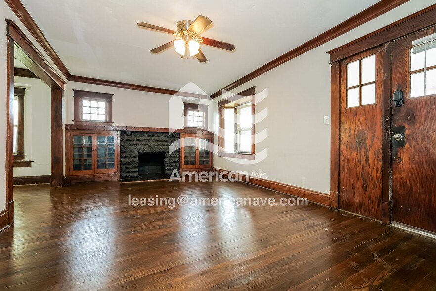 Building Photo - 3743 Flora Ave