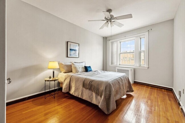 Building Photo - 3 Arlington St