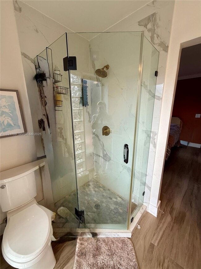 Building Photo - 5424 Van Buren St