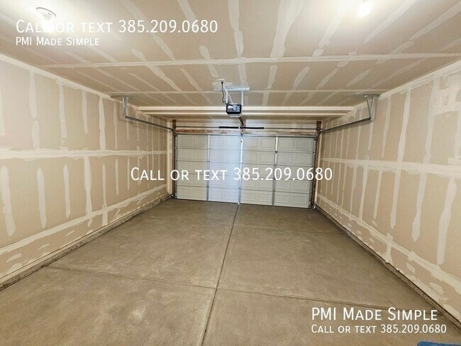 Building Photo - 866 E Sand Dollar Wy