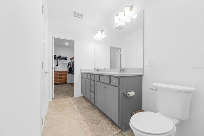 Building Photo - 44148 Kelly Dr