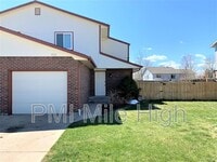 Building Photo - 470 Lone Pine St