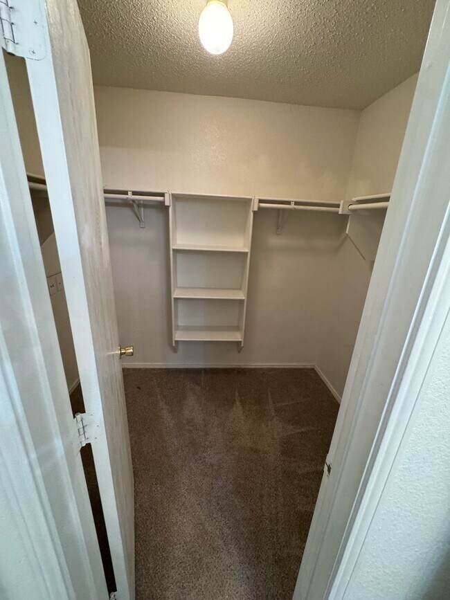 Building Photo - Move in special!! Nice Single Story in Saginaw Area