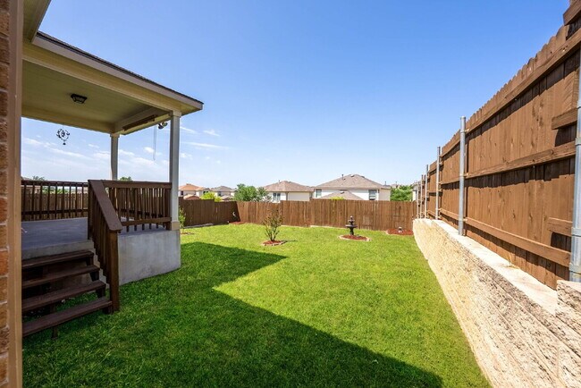 Building Photo - Flexible 5-Bedroom Rental Home in Alamo Ra...