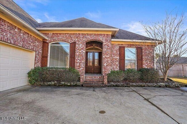 Building Photo - 852 Willow Grande Cir
