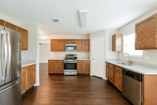 Building Photo - 7510 American Holly Ct