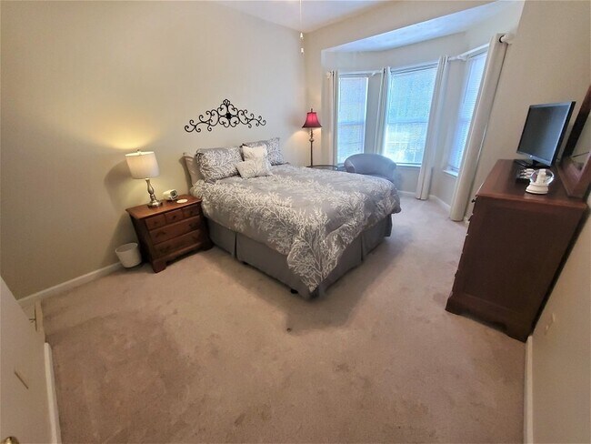 Building Photo - COMING SOON.... FULLY FURNISHED, MONTHLY L...