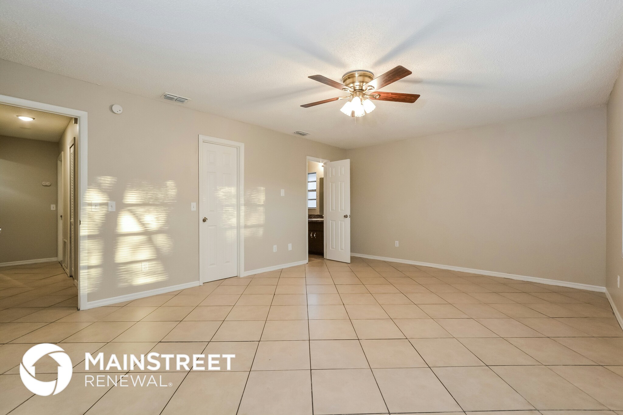 Building Photo - 2518 Bon Air Dr