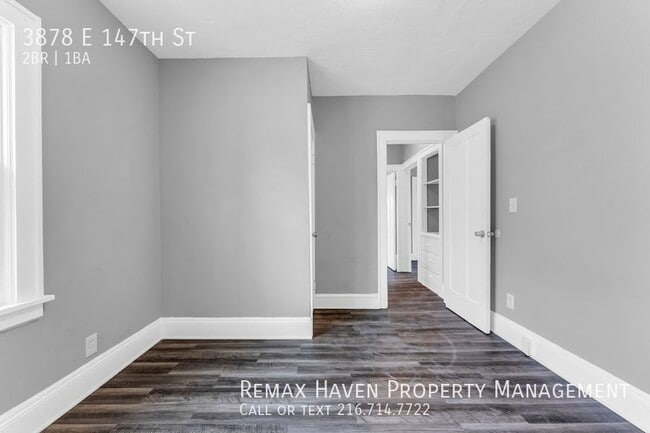 Building Photo - 3878 E 147 St #2/UP, Cleveland - 2 Bed 1 B...