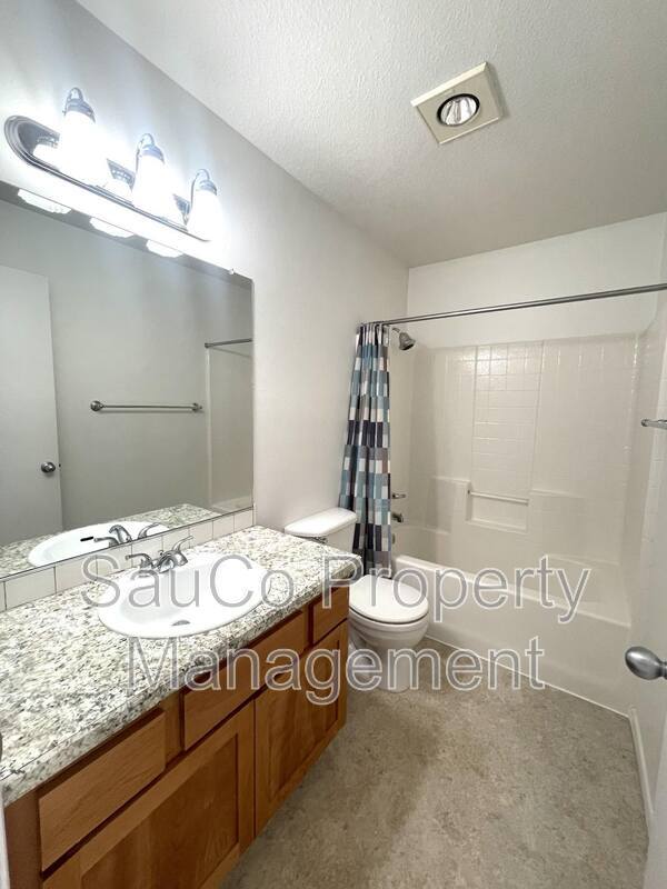 Building Photo - 20715 NW Painted Mountain Dr