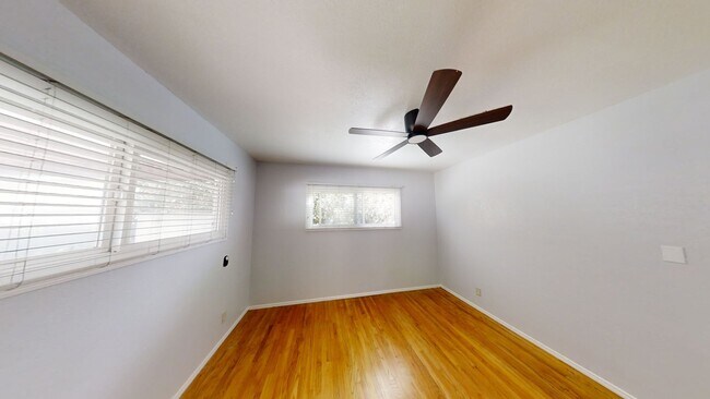 Building Photo - Spacious 4-Bedroom, 2-Bath Home in Desirable La Habra Location