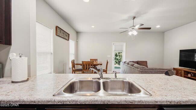 Building Photo - 5840 Callaway Cir