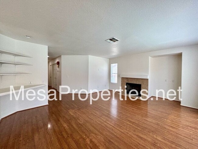Building Photo - 14027 Silver Creek Way