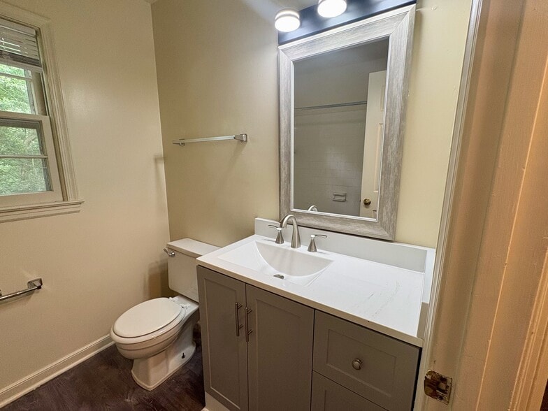 Building Photo - 4815 Junilla Ln