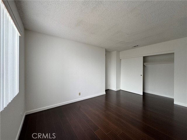 Building Photo - 21200 Fibre Ct