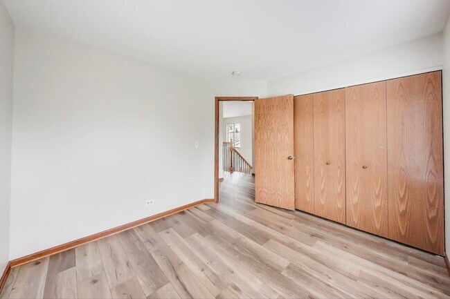 Building Photo - 2710 Glenwood Ct