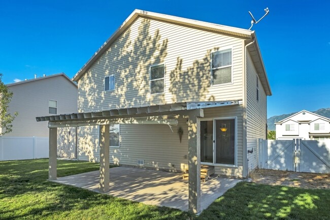 Building Photo - 362 S 1230 W