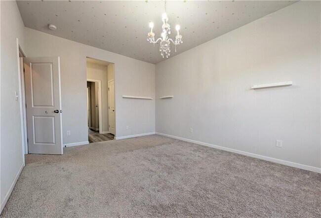 Building Photo - 5250 Whisper Point Blvd