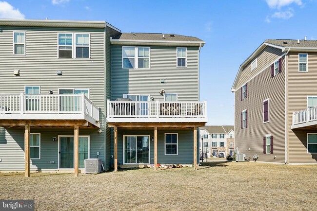 Building Photo - 144 Fletcher Cir
