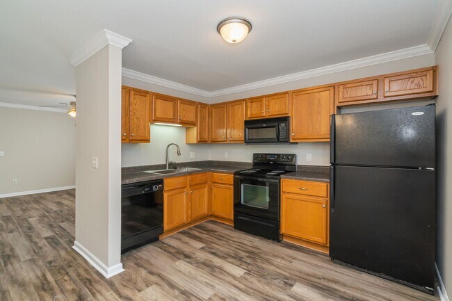 Building Photo - 10552 Missoula Way