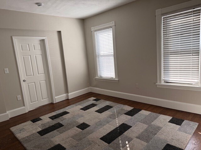 Building Photo - 132 Chelsea St