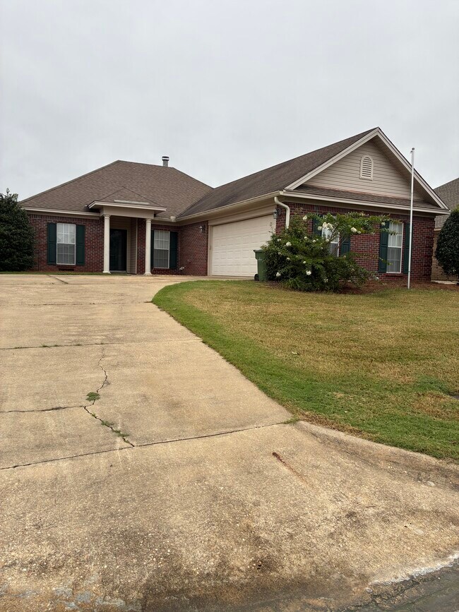 Primary Photo - 1319 Hallwood Ln