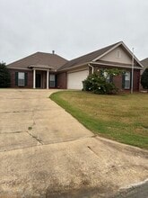 Building Photo - 1319 Hallwood Ln