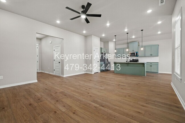 Building Photo - Live New in Bentonville | 3BR Beauty with Backyard