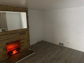 Building Photo - 326 Hammond St