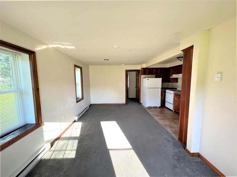 Building Photo - 328 3rd Ave