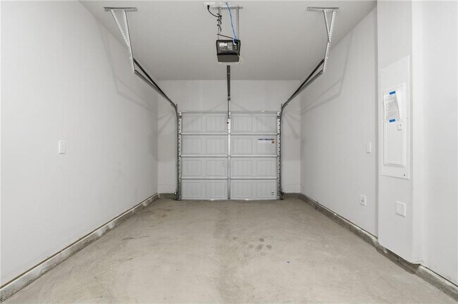 Building Photo - 157 Vlg Grn Dr NW