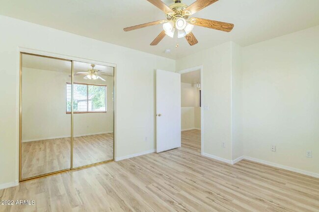 Building Photo - 11371 W Pima St