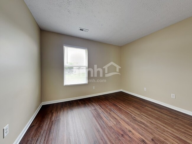 Building Photo - 80 Bluegrass Ln