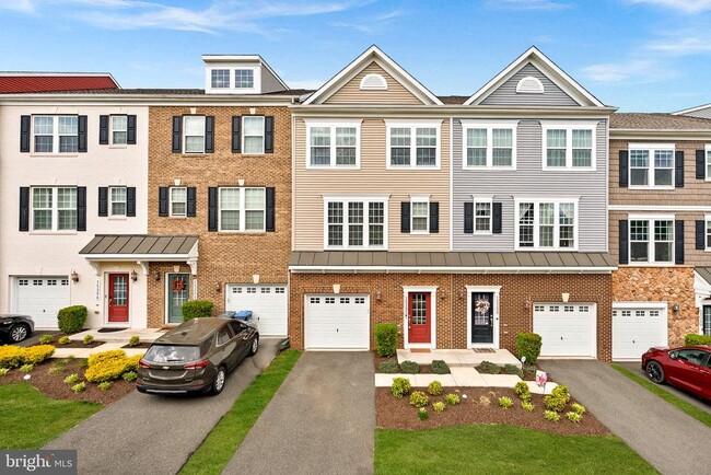 Building Photo - 15292 Westham Ct