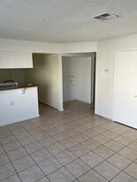 Building Photo - 1308 Flower St