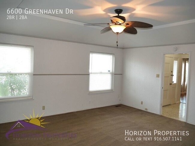 Building Photo - Cozy 2 Bed 2 Bath 1,864sqft Duplex in Gree...