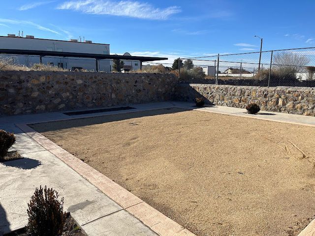 Building Photo - 204 Cutlass Dr