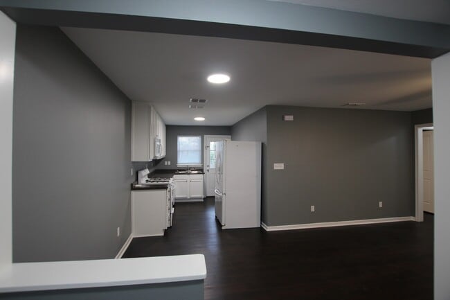 Building Photo - 3506 Betts St