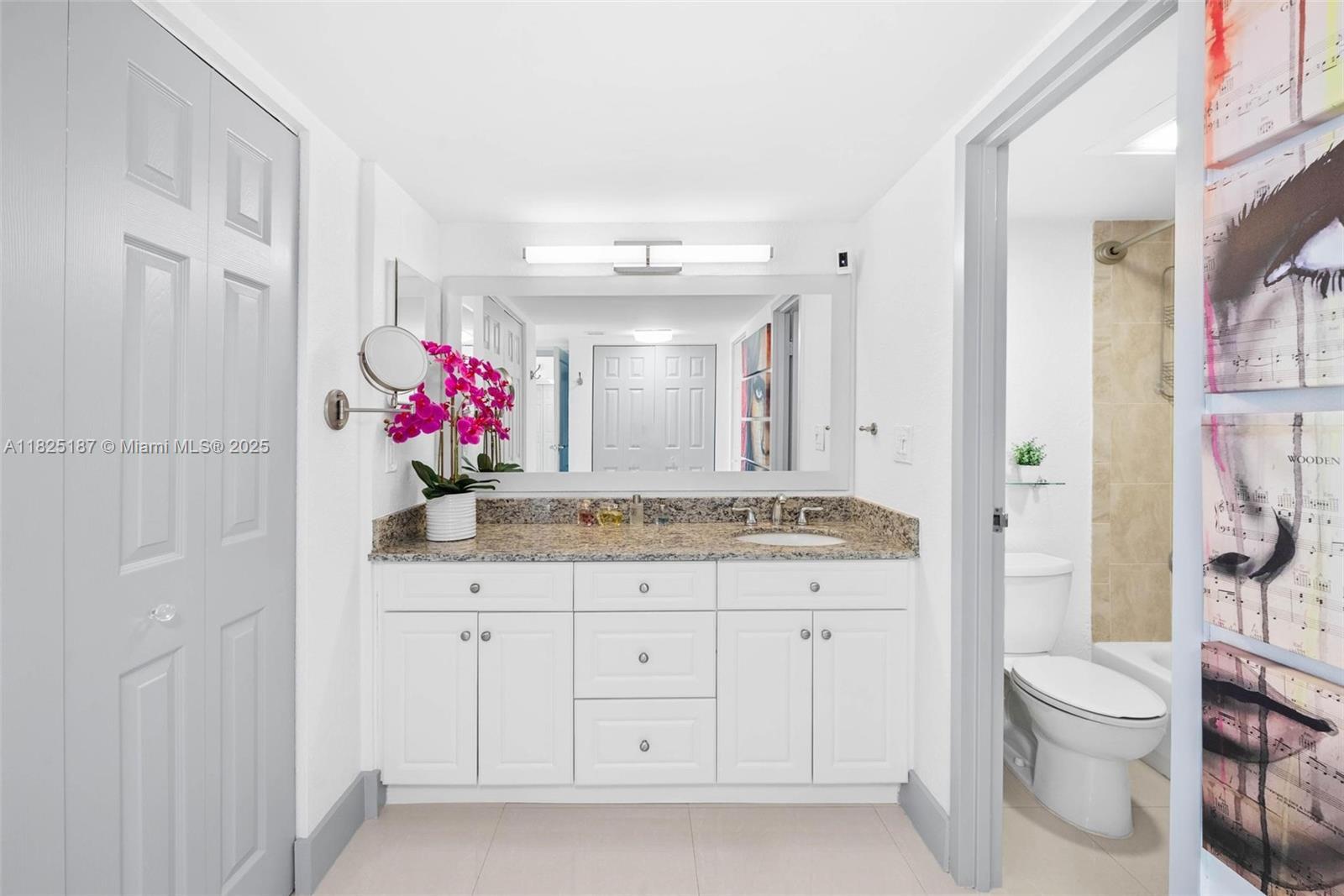 Building Photo - 3675 N Country Club Dr