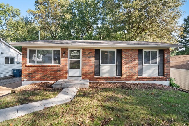 Primary Photo - Move-in-Ready Single Family Home with Deta...