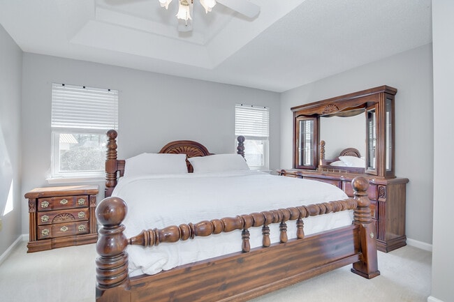 Building Photo - 662 Tara Ln